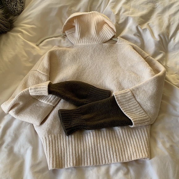 MONSE cutout high neck sweater - Picture 5 of 9